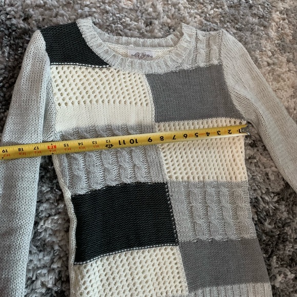 Ci Sono Sweater Size Large - Picture 10 of 15